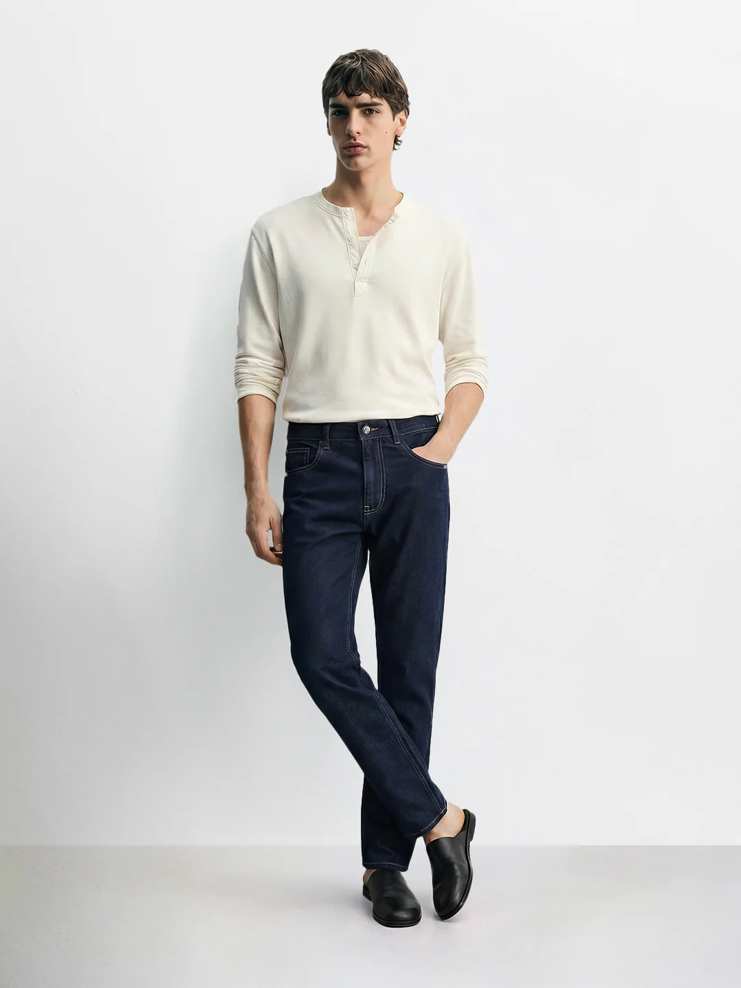 Men's Blue Slim Fit Solid Casual Jeans - Image 4