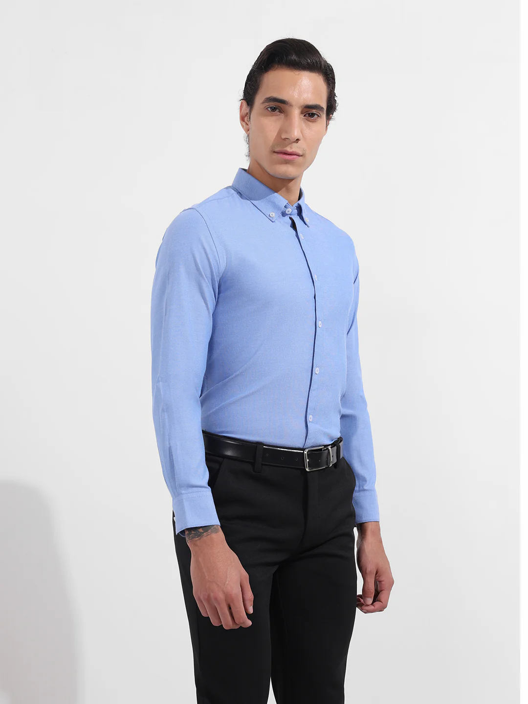 Men's Blue Slim Fit Solid Formal Shirt - Image 3