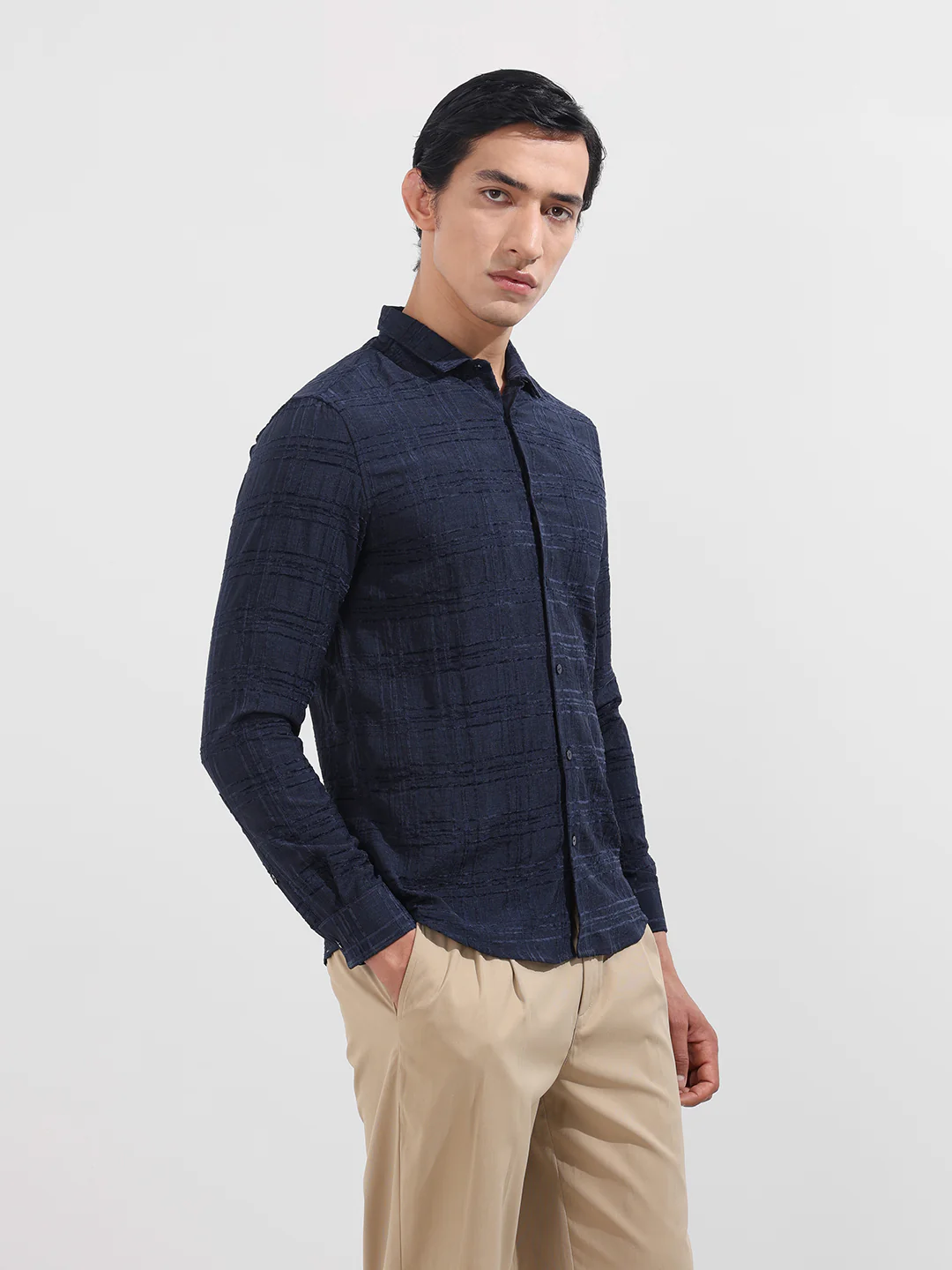 Men's Blue Slim Fit Textured Party Wear Shirt - Image 4