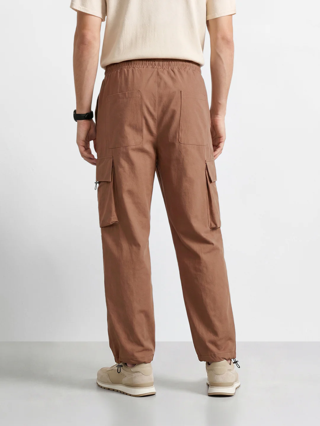 Men's Brown Baggy Fit Solid Utility Cargos - Image 5