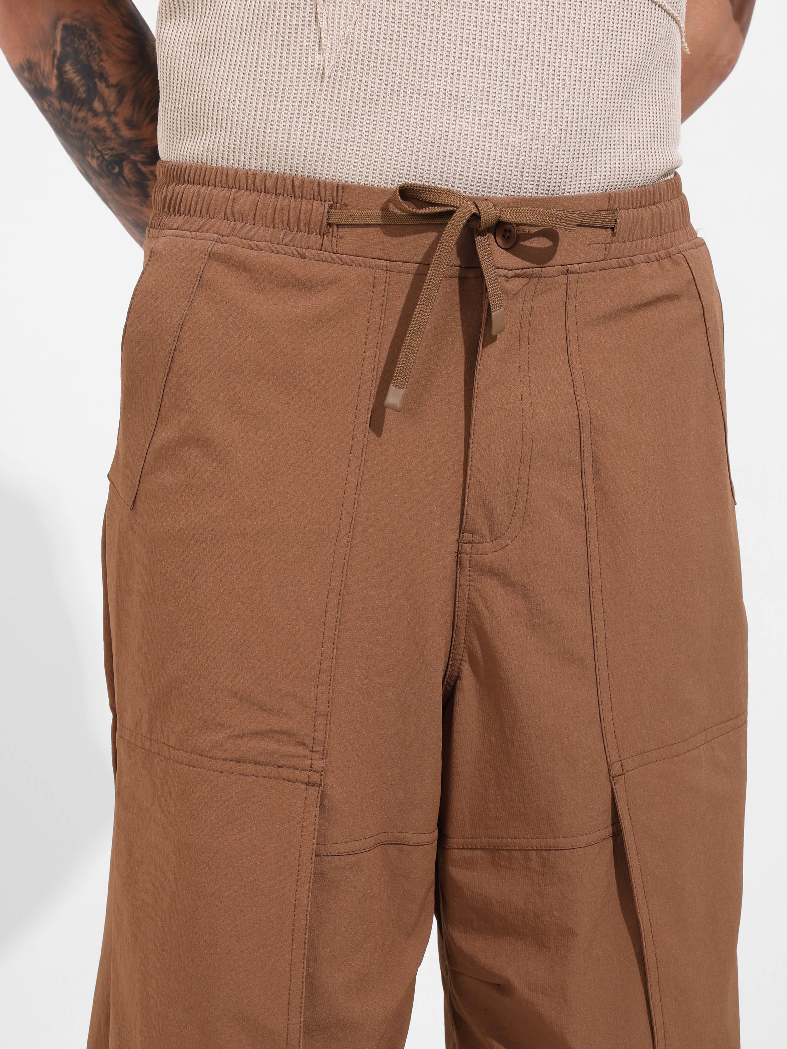 Men's Brown Baggy Fit Solid Utility Trousers - Image 5