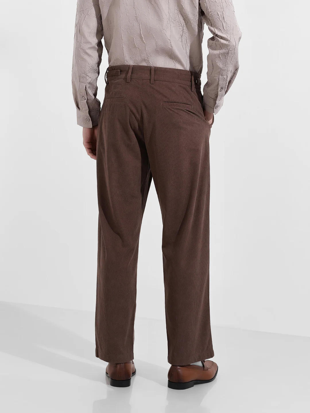 Men's Brown Relaxed Fit Textured Casual Trousers - Image 5