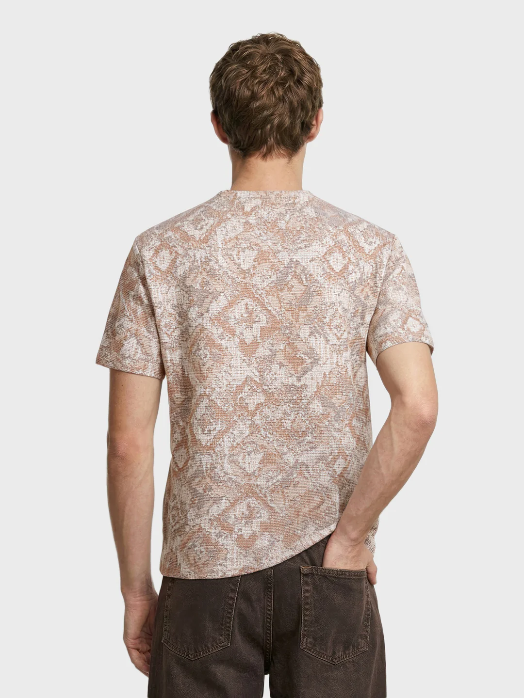 Men's Brown Relaxed Fit Printed Resort Wear T-Shirt - Image 4