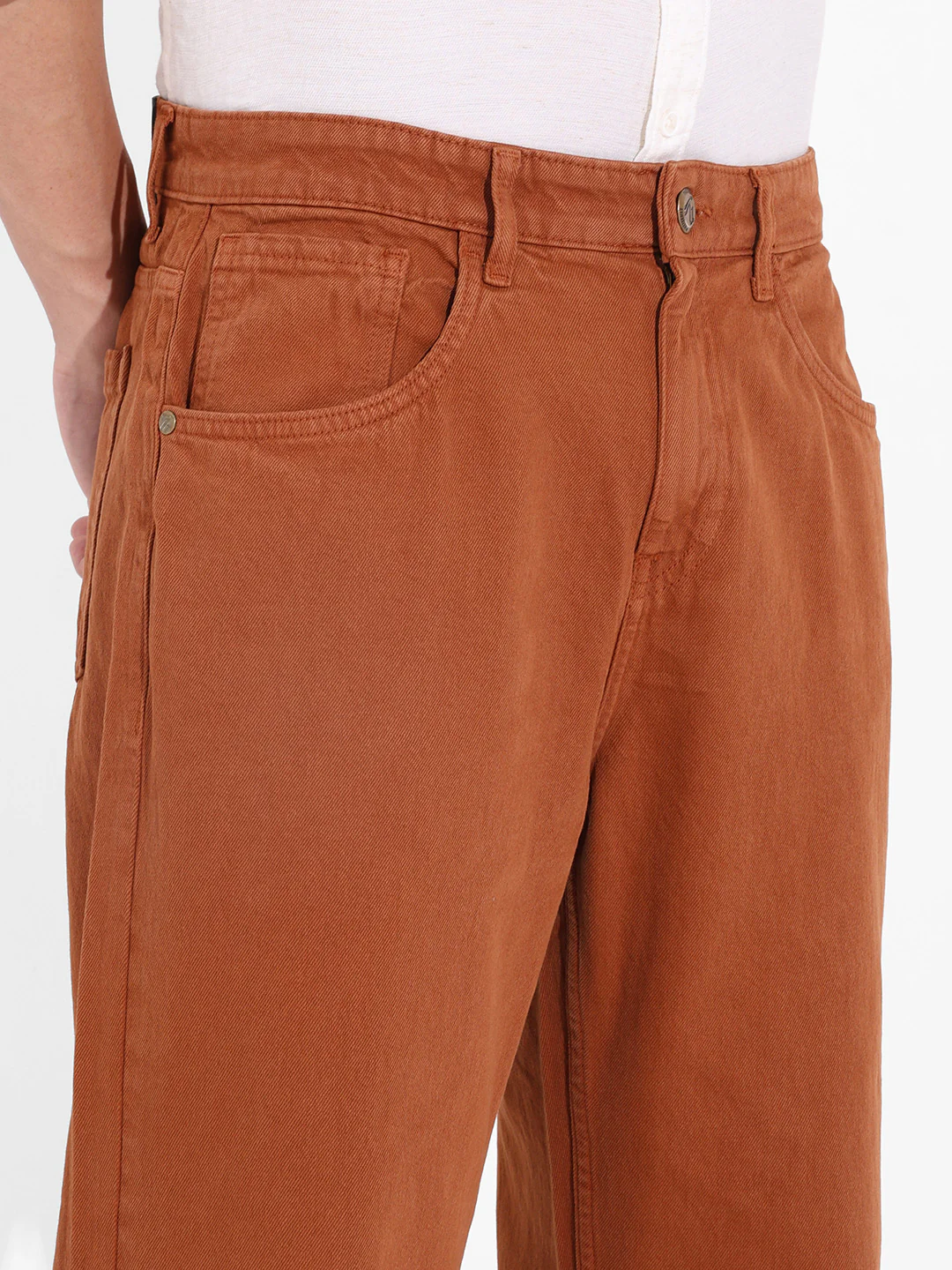 Men's Brown Relaxed Fit Solid Casual Jeans - Image 4