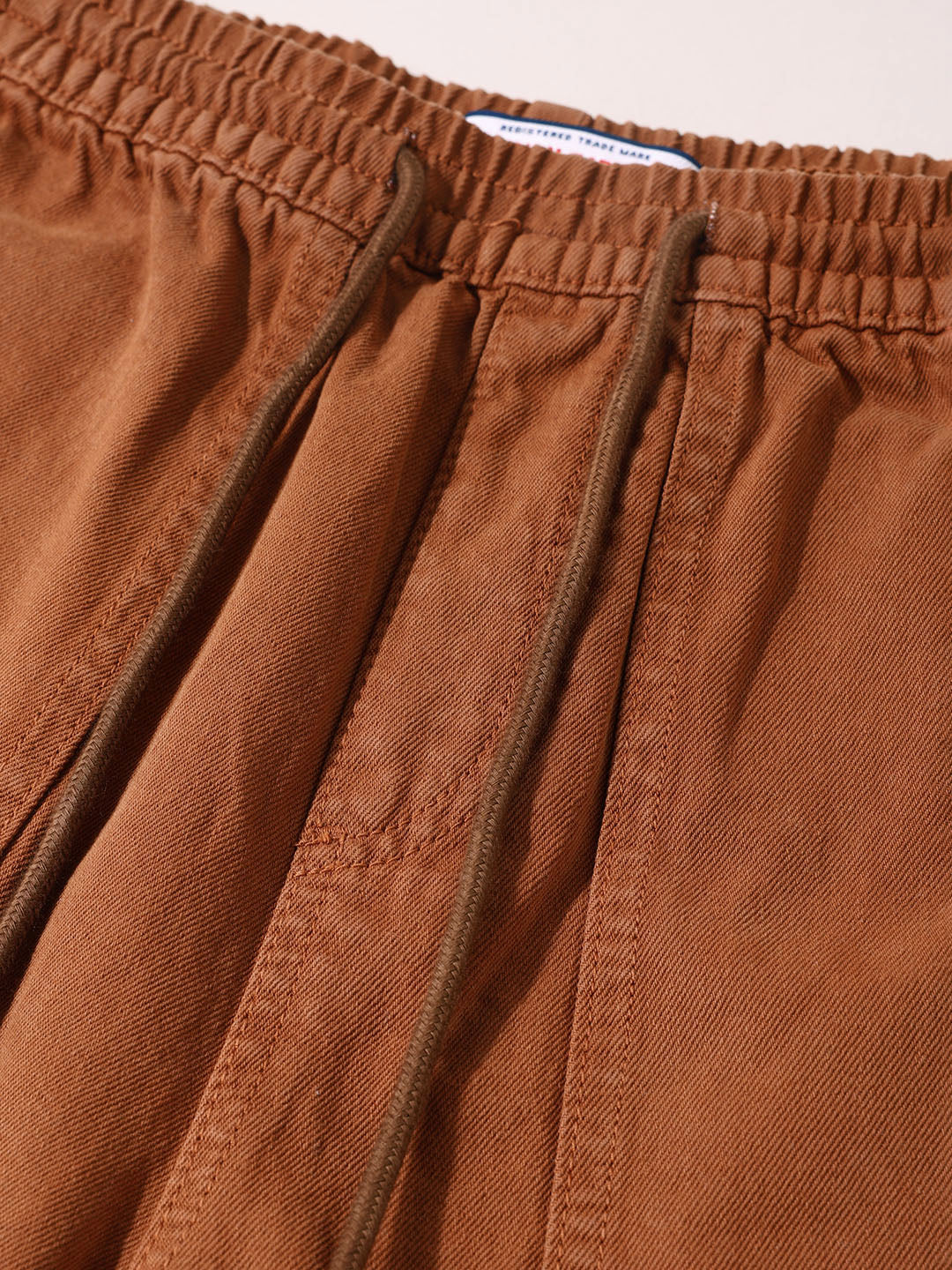 Men's Brown Relaxed Fit Solid The Eternity Series Jeans - Image 6