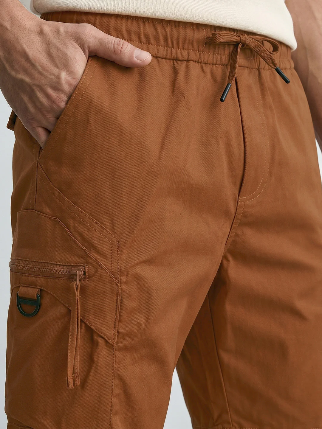 Men's Brown Relaxed Fit Solid Utility Shorts - Image 4