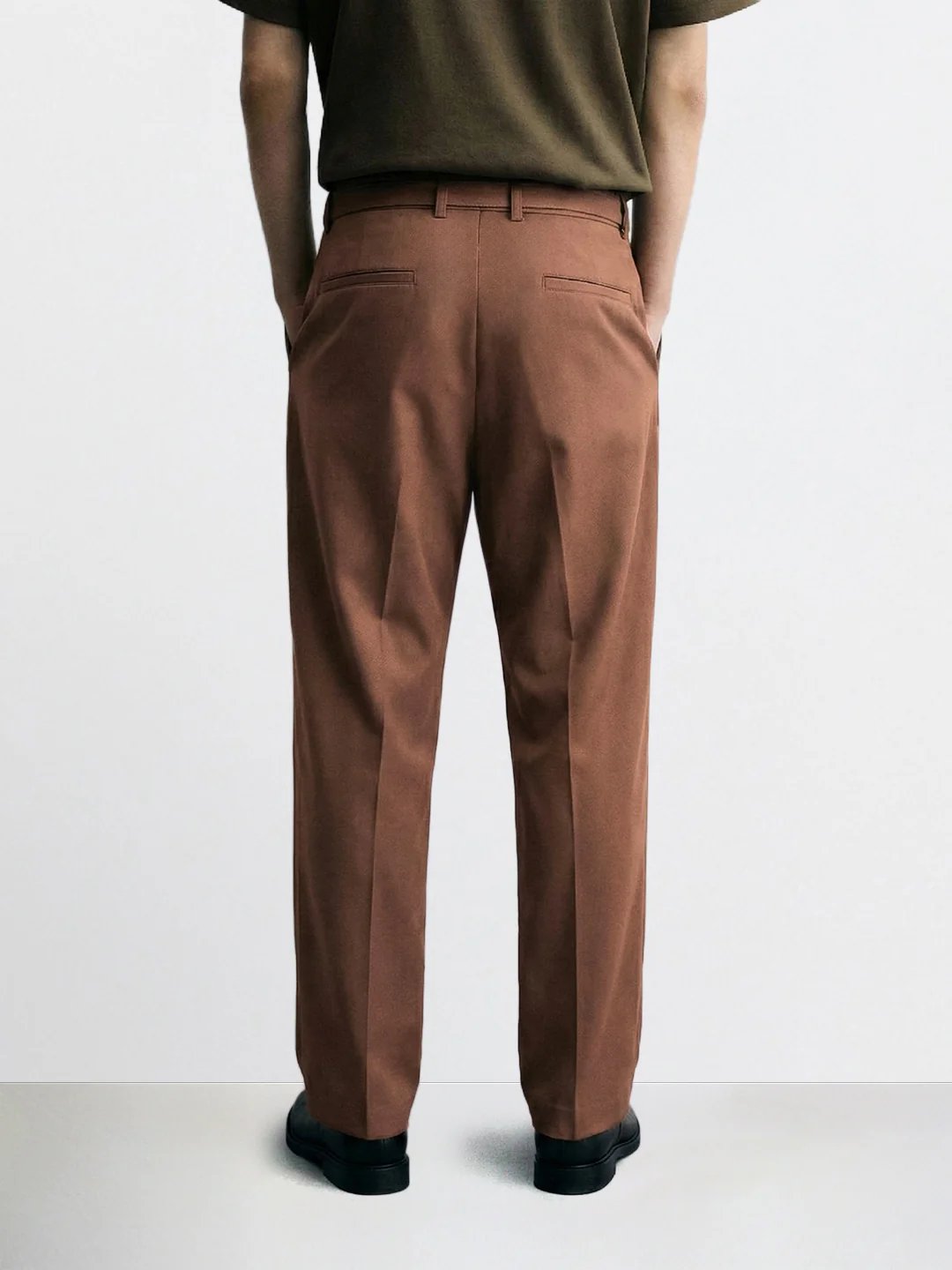 Men's Brown Relaxed Fit Solid Utility Trousers - Image 2