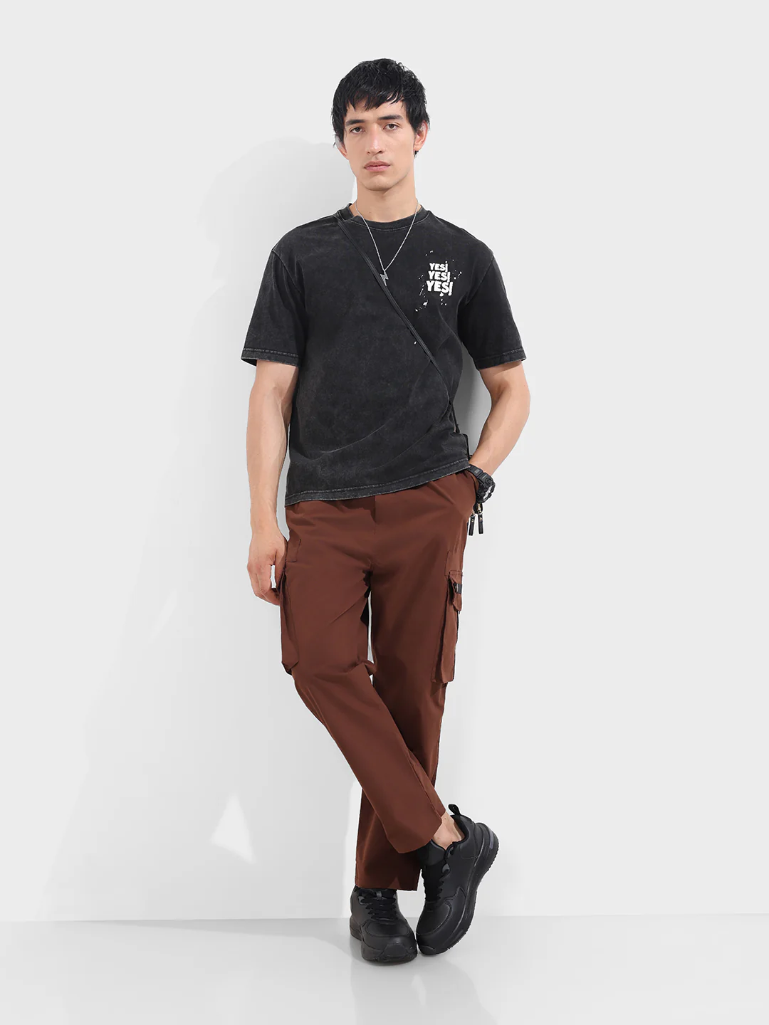 Men's Brown Relaxed Fit Textured Utility Joggers - Image 3