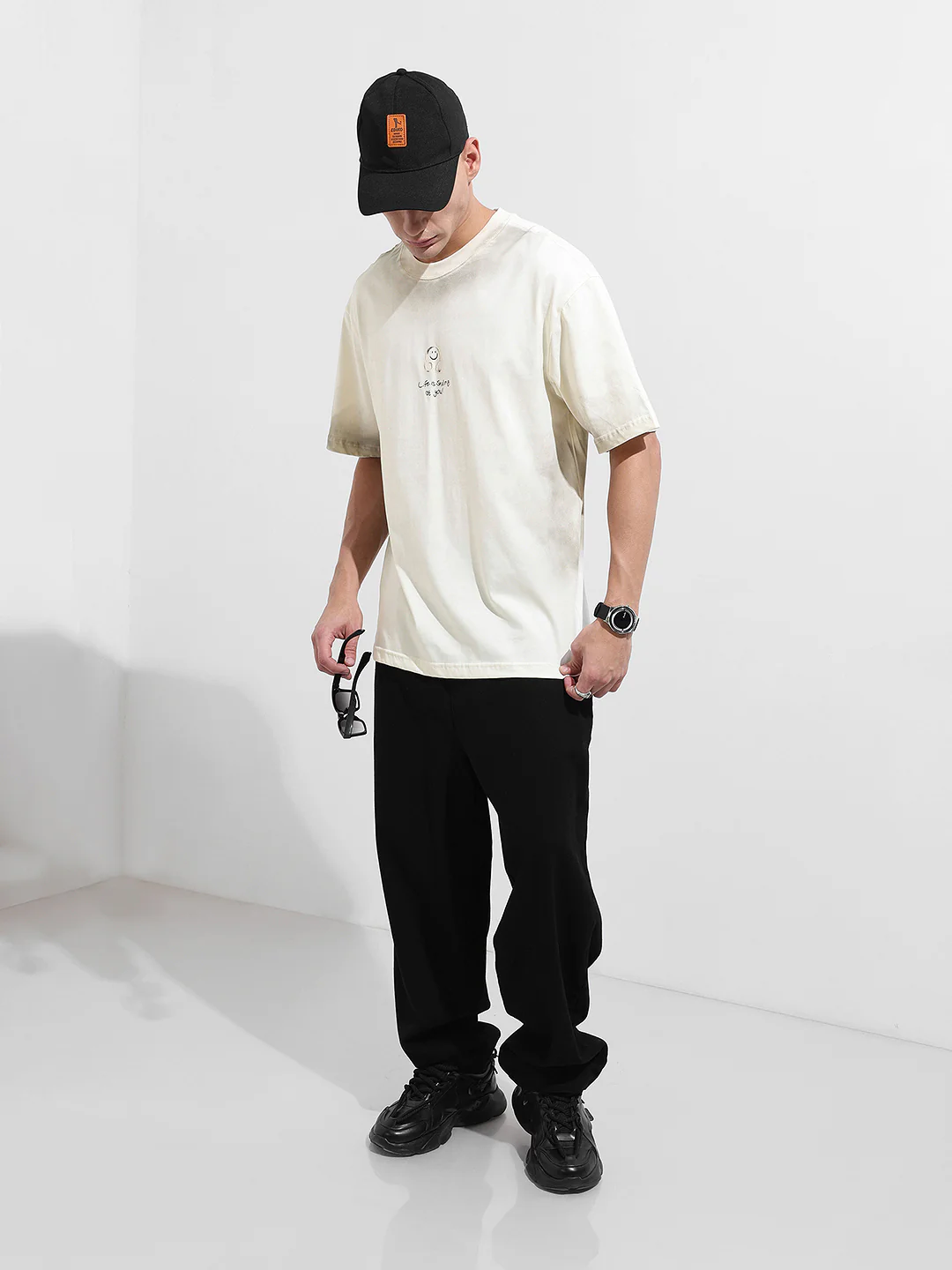 Men's Cream Relaxed Fit Graphic Printed 240 GSM Street Wear T-Shirt - Image 4