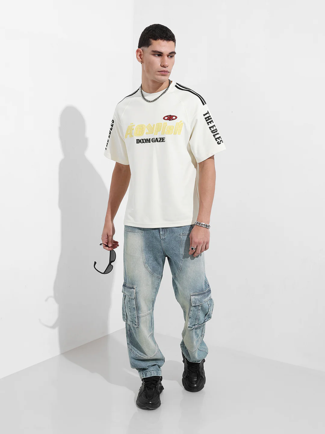 Men's Cream Relaxed Fit Graphic Printed 240 GSM Street Wear T-Shirt - Image 4
