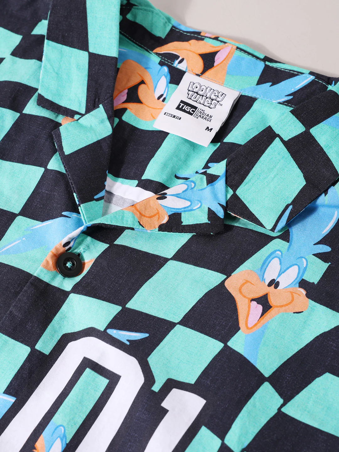 Men's Green Boxy Fit Looney Tunes Character Shirt - Image 6