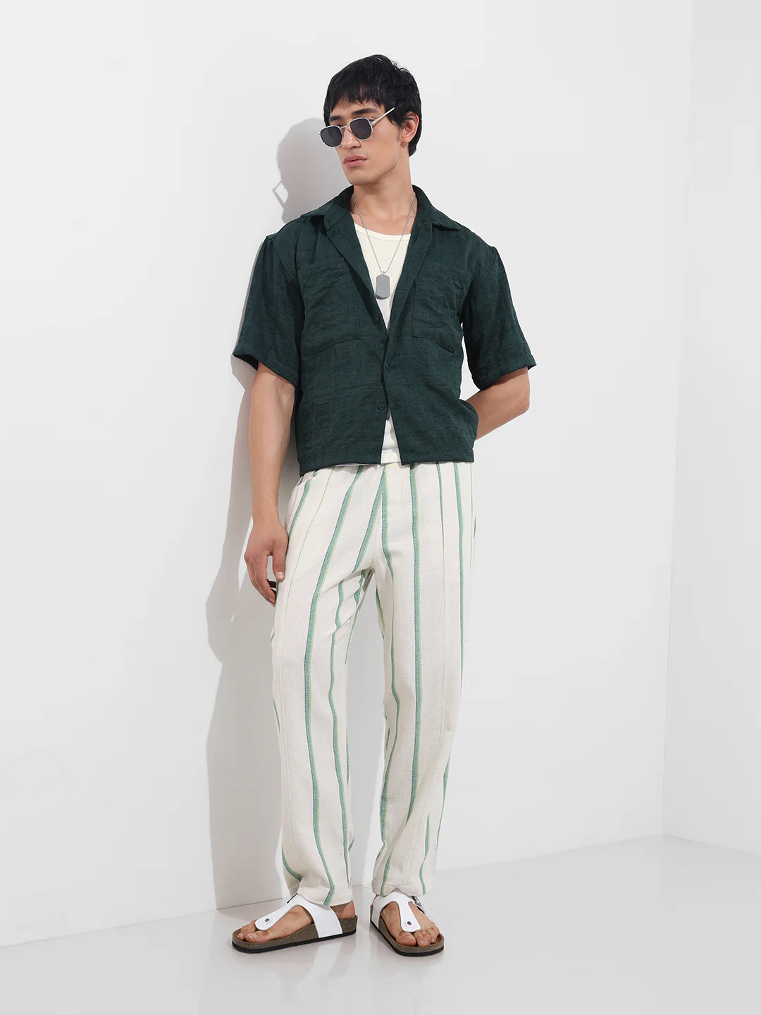 Men's Green Boxy Fit Textured Resort Wear Shirt - Image 2