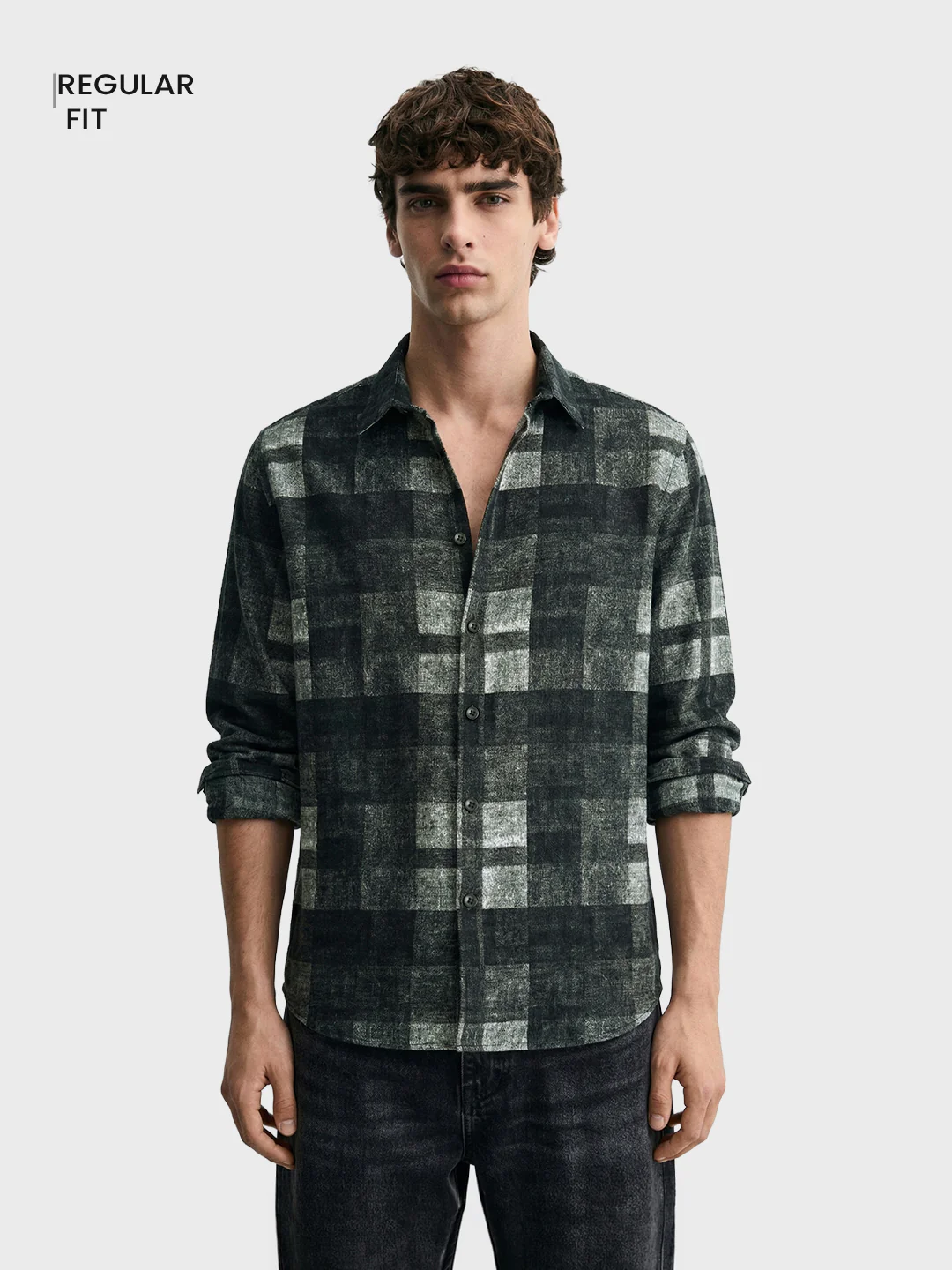 Men's Green Regular Fit Checkered Casual Shirt - Image 2