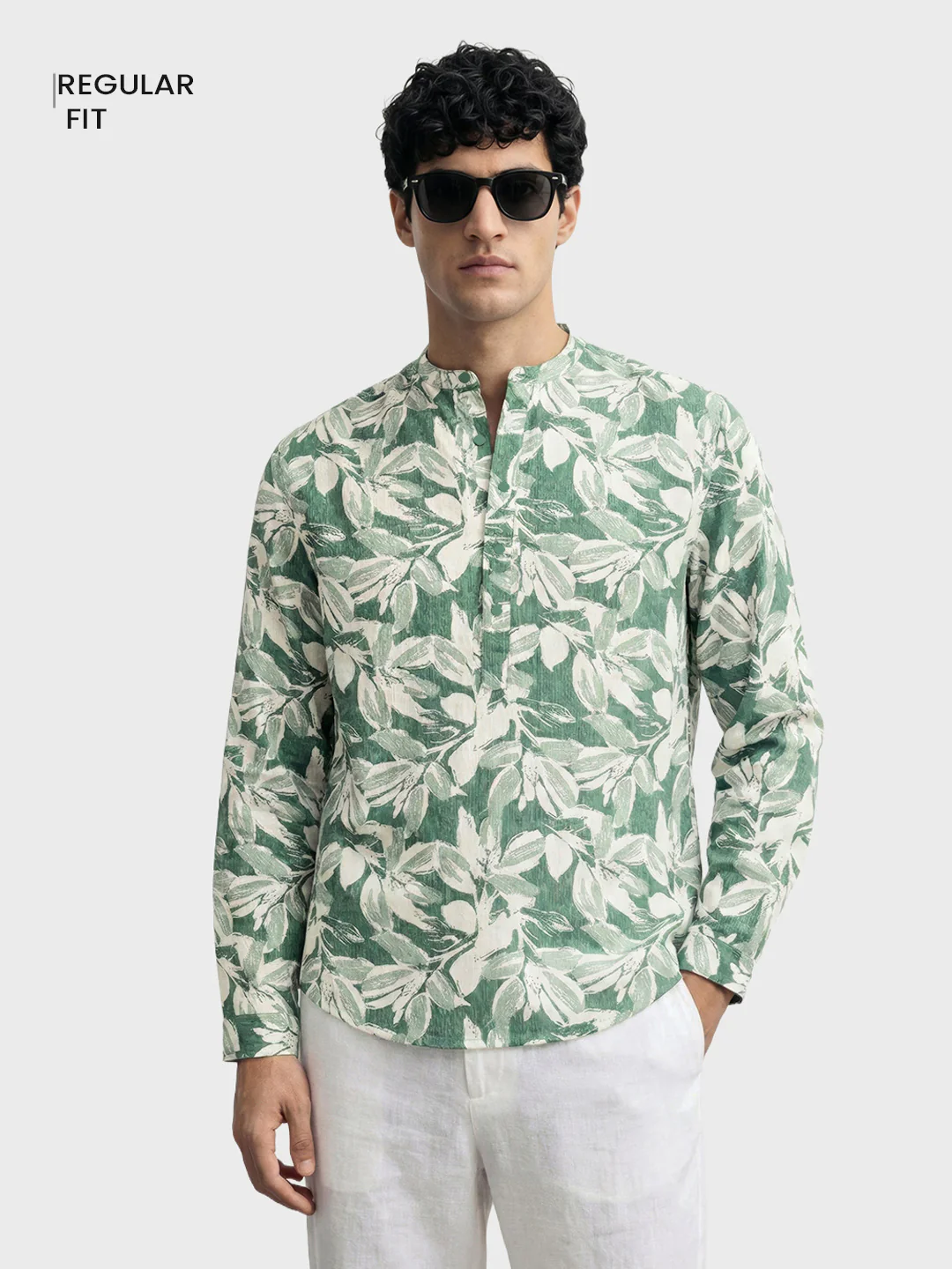 Men's Green Regular Fit Printed Casual Shirts - Image 2
