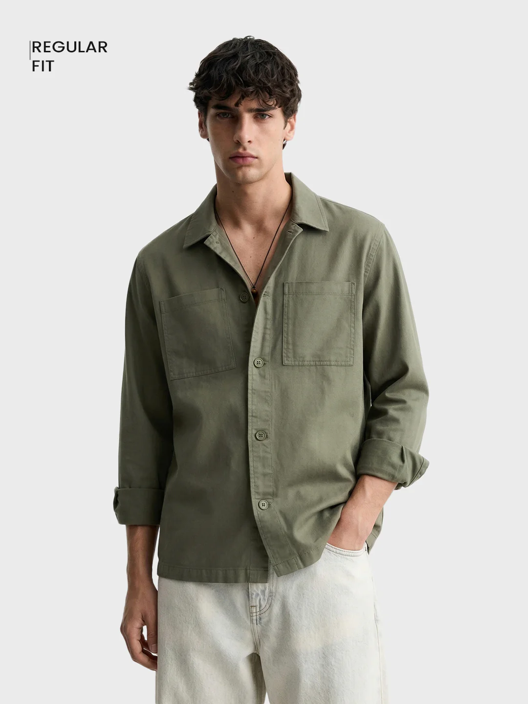 Men's Green Regular Fit Solid Casual Shirt - Image 2
