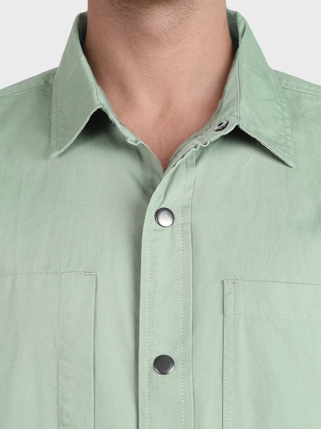 Men's Green Regular Fit Solid Casual Shirt - Image 3