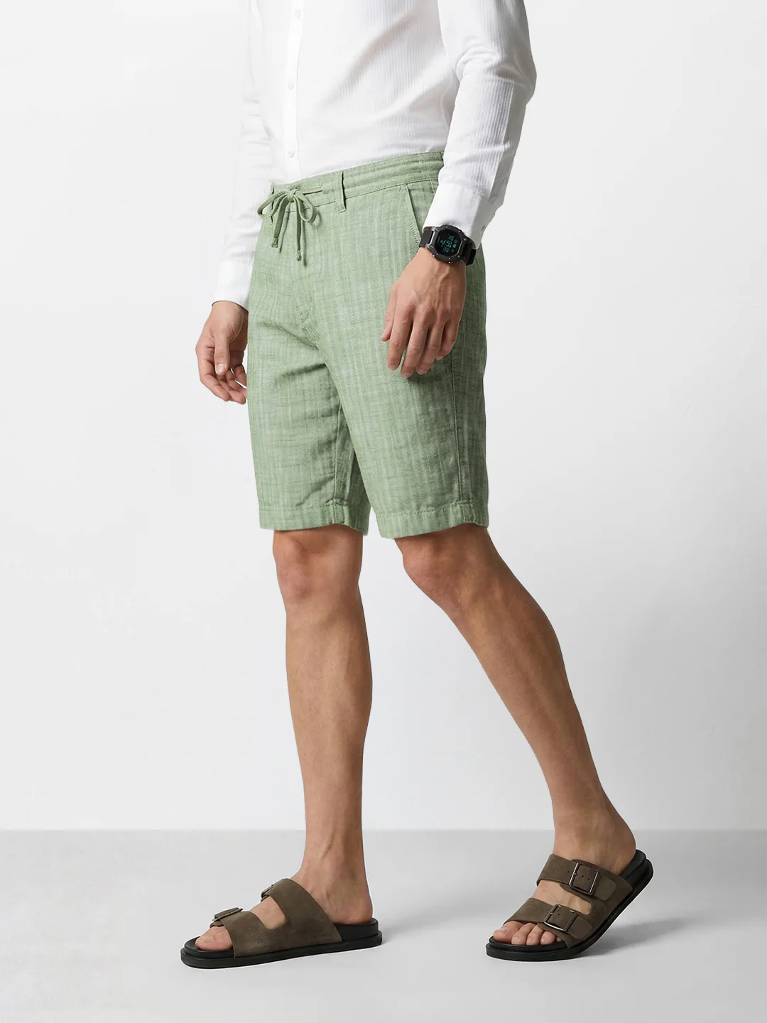 Men's Green Regular Fit Solid Casual Shorts - Image 2