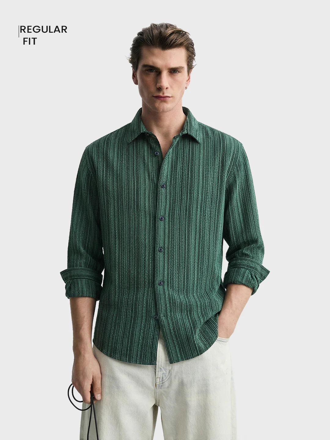 Men's Green Regular Fit Striped Casual Shirt - Image 2