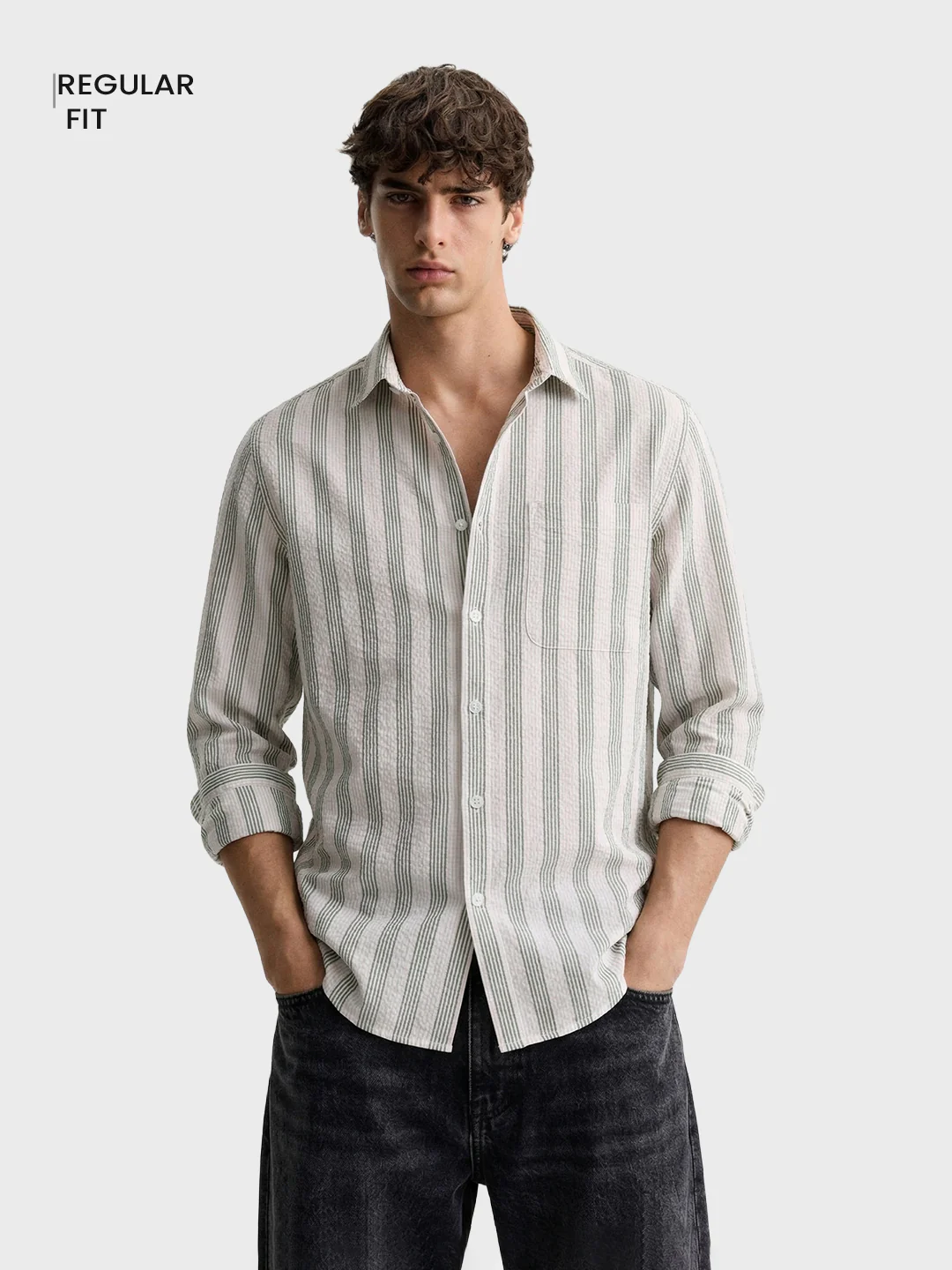 Men's Green Regular Fit Striped Casual Shirt - Image 2