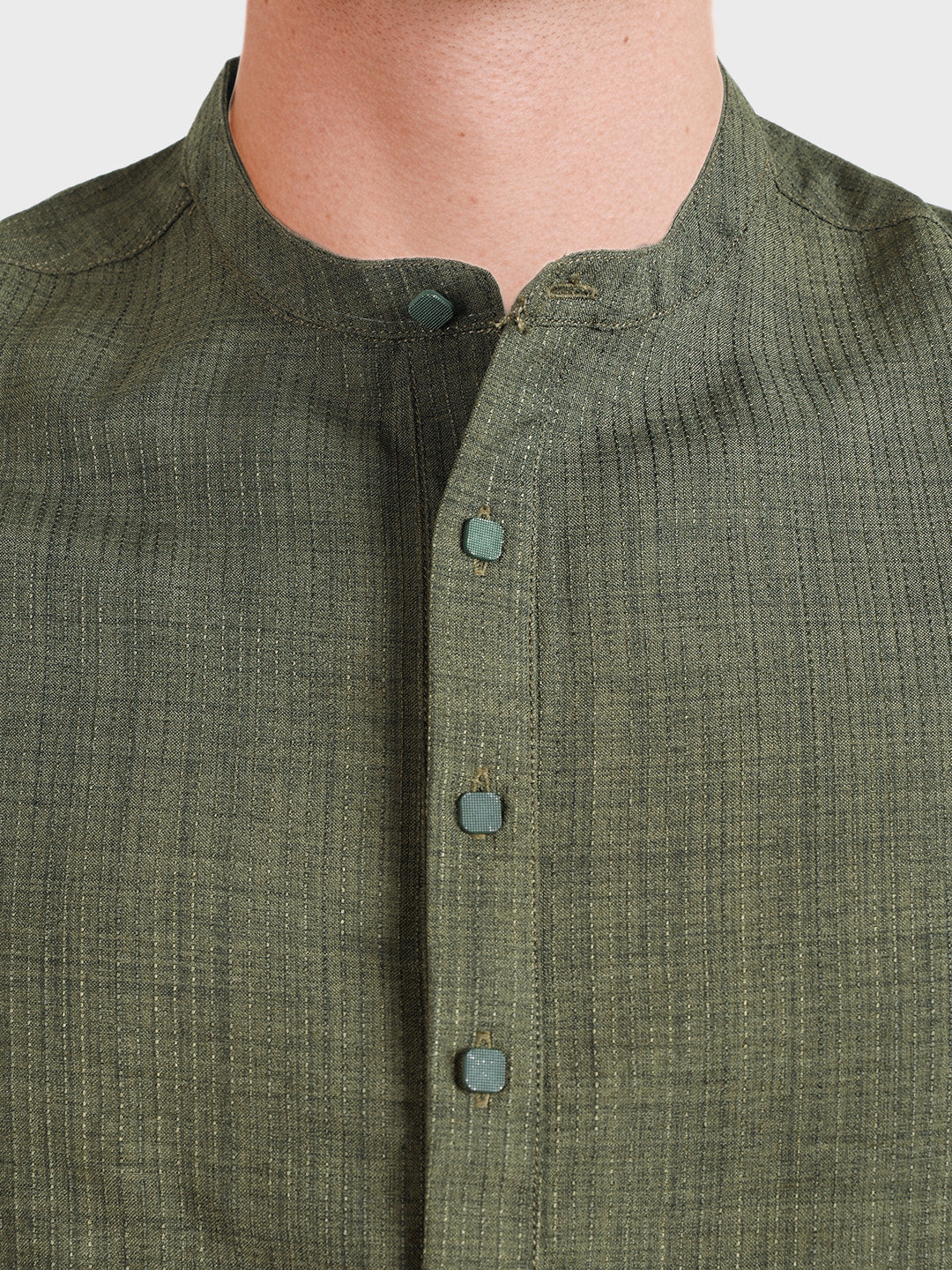Men's Olive Regular Fit Solid Casual Shirt - Image 3