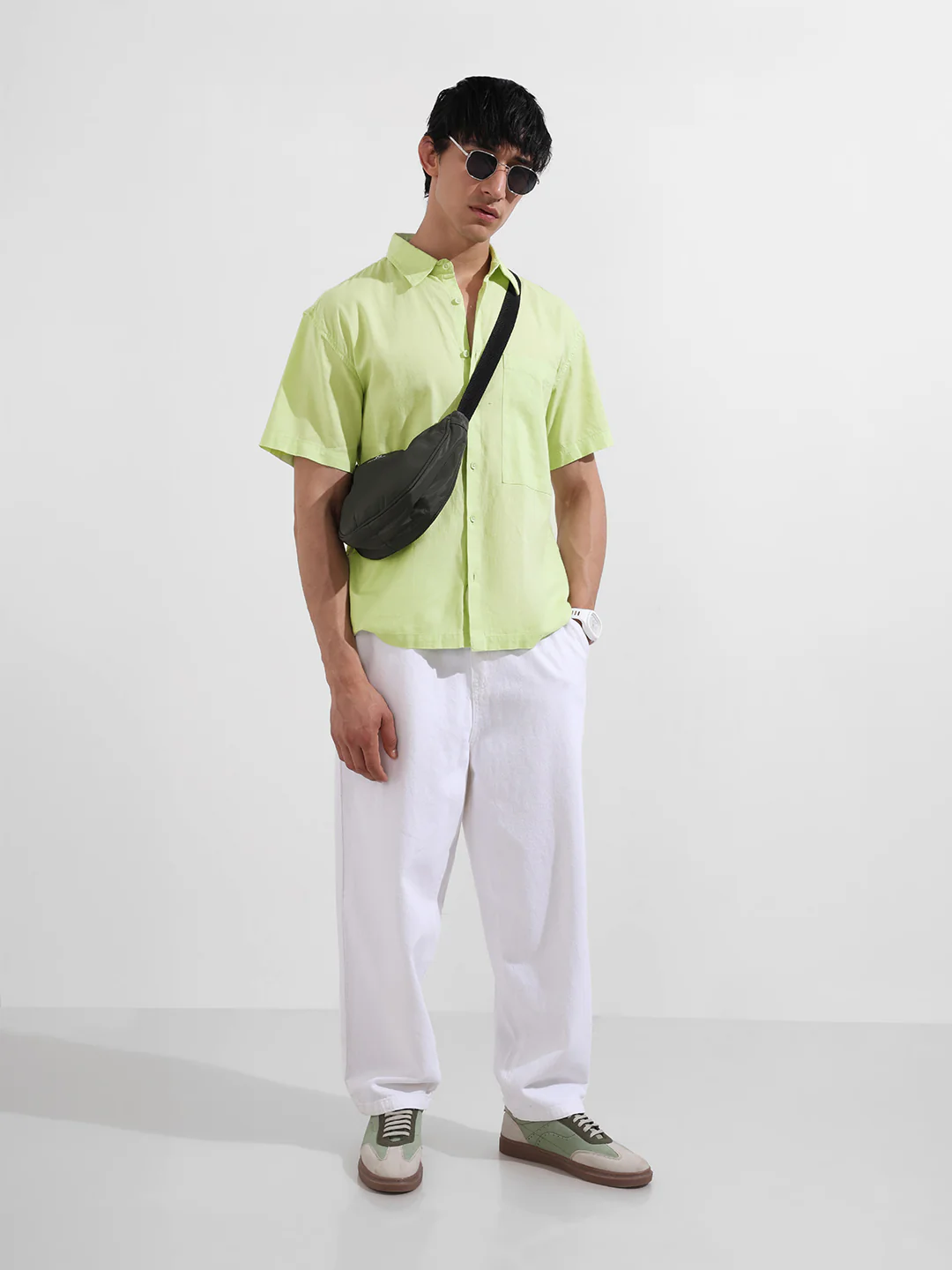 Men's Green Relaxed Fit Casual Shirt - Image 3