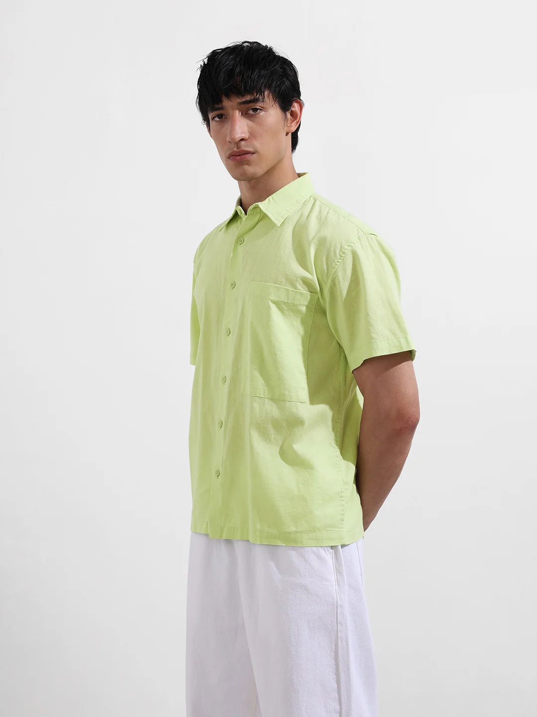 Men's Green Relaxed Fit Casual Shirt - Image 4