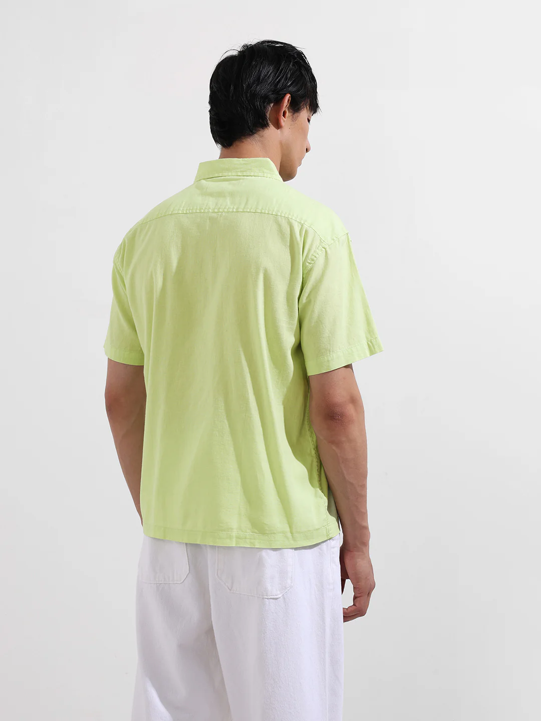 Men's Green Relaxed Fit Casual Shirt - Image 6