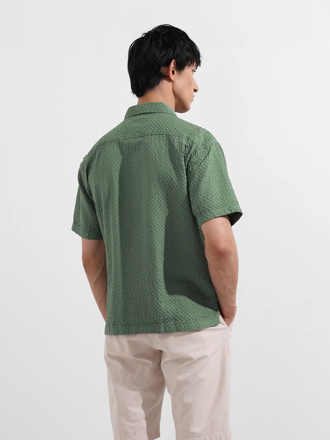 Men's Green Relaxed Fit Geometric Print Resort Wear Shirt - Image 5