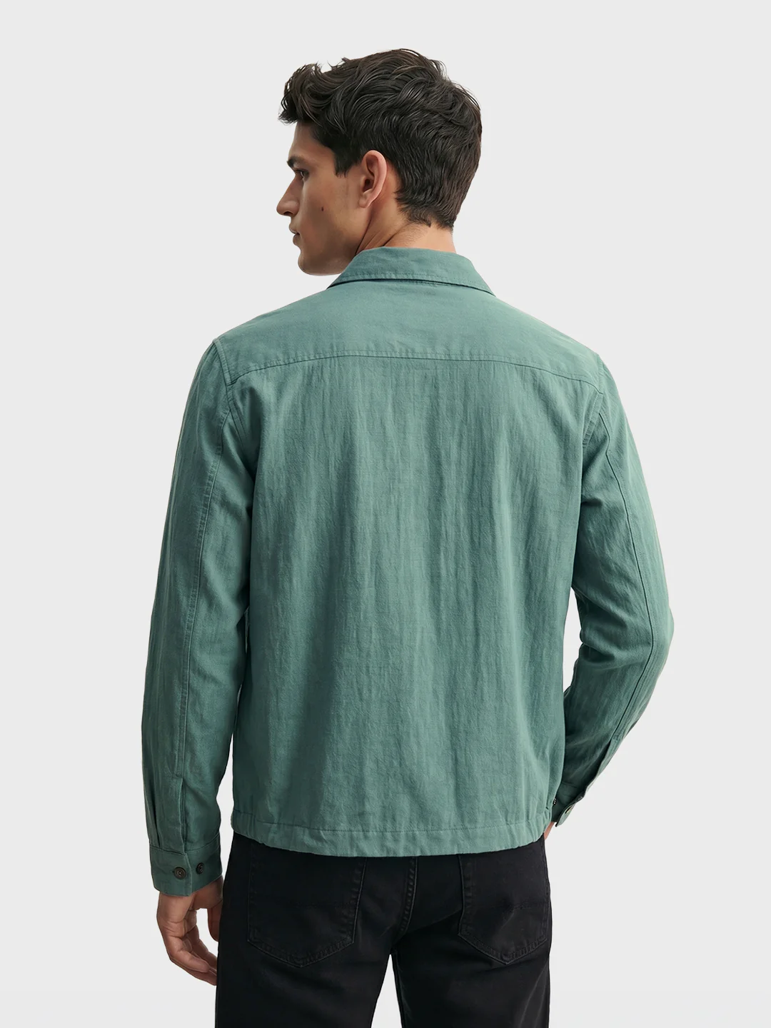 Men's Green Relaxed Fit Solid Casual Shirt - Image 4