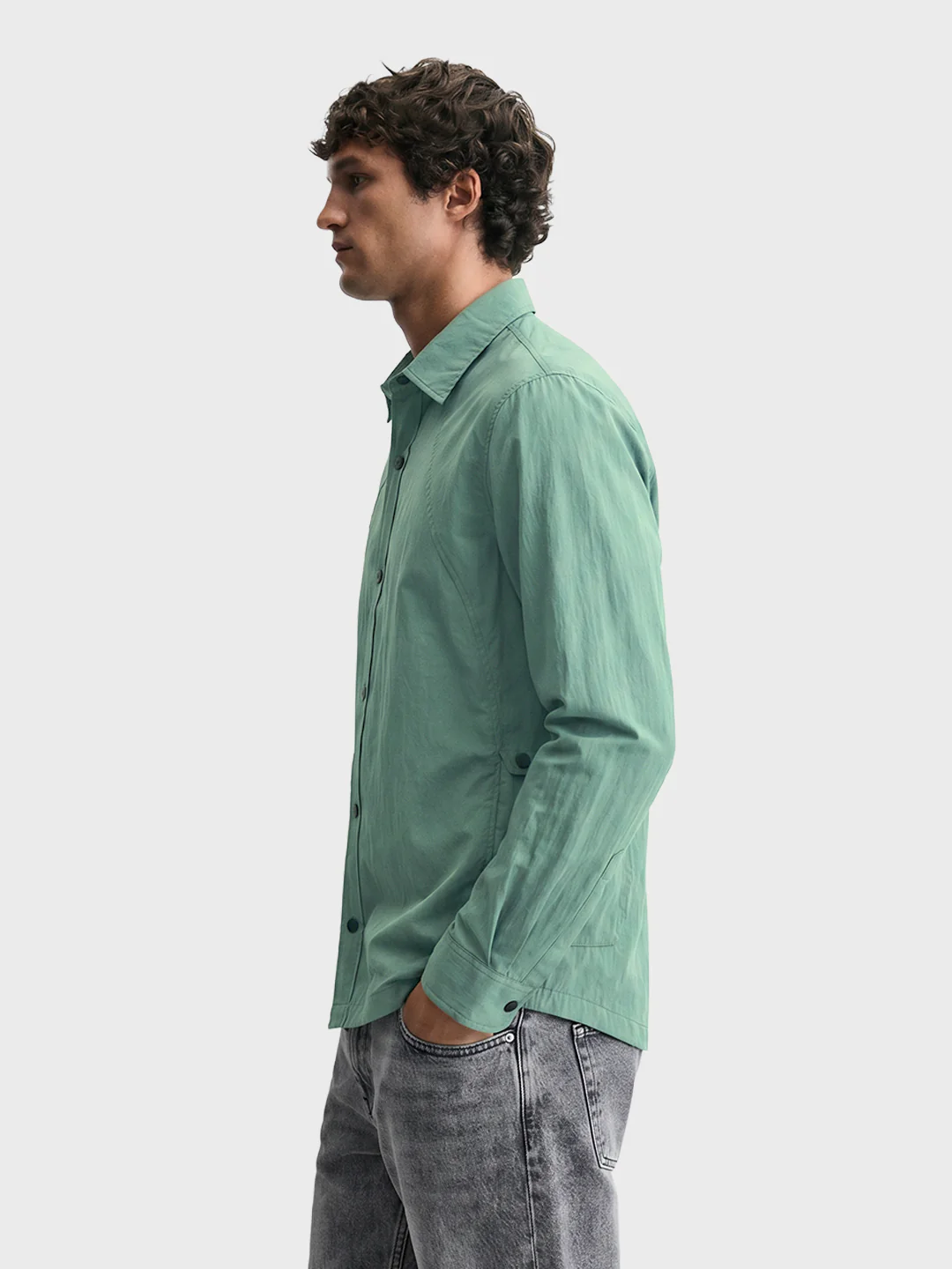 Men's Green Relaxed Fit Solid Casual Shirts - Image 4
