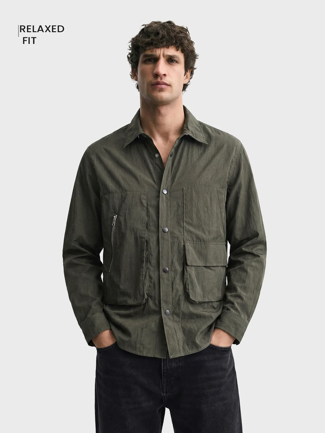 Men's Green Relaxed Fit Solid Casual Shirts - Image 2