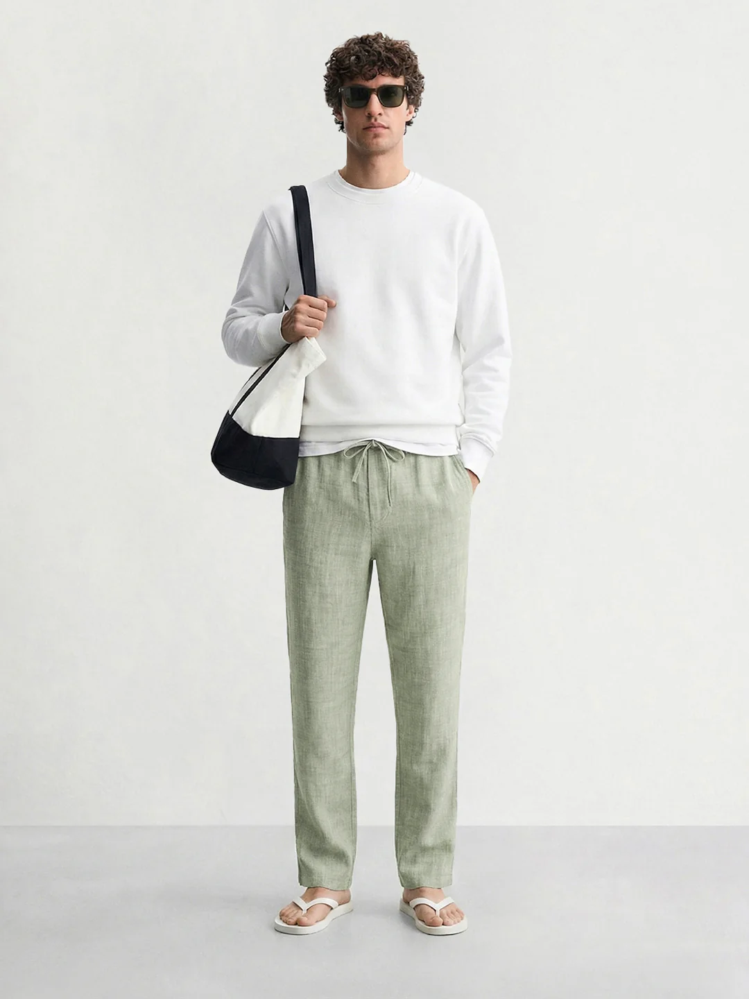 Men's Green Relaxed Fit Solid Casual Trousers - Image 3