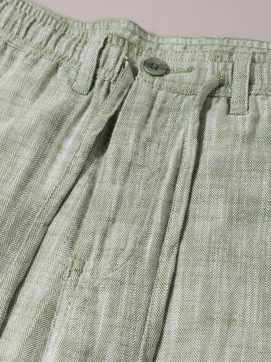 Men's Green Relaxed Fit Solid Casual Trousers - Image 6