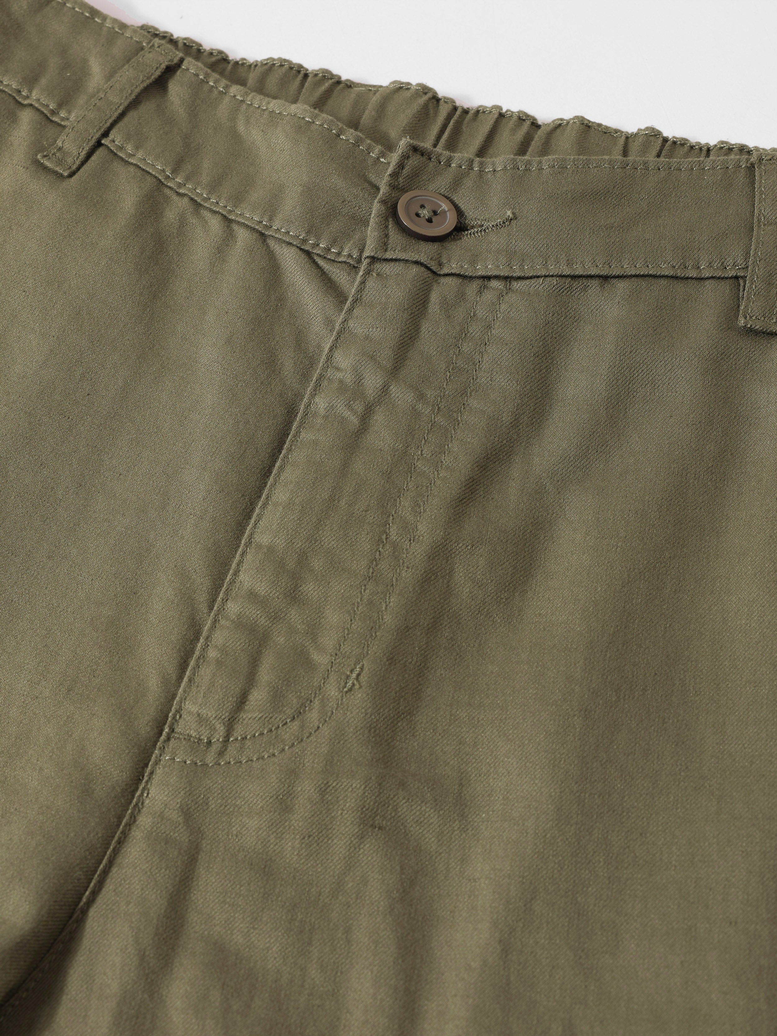 Men's Green Relaxed Fit Solid Casual Trousers - Image 7