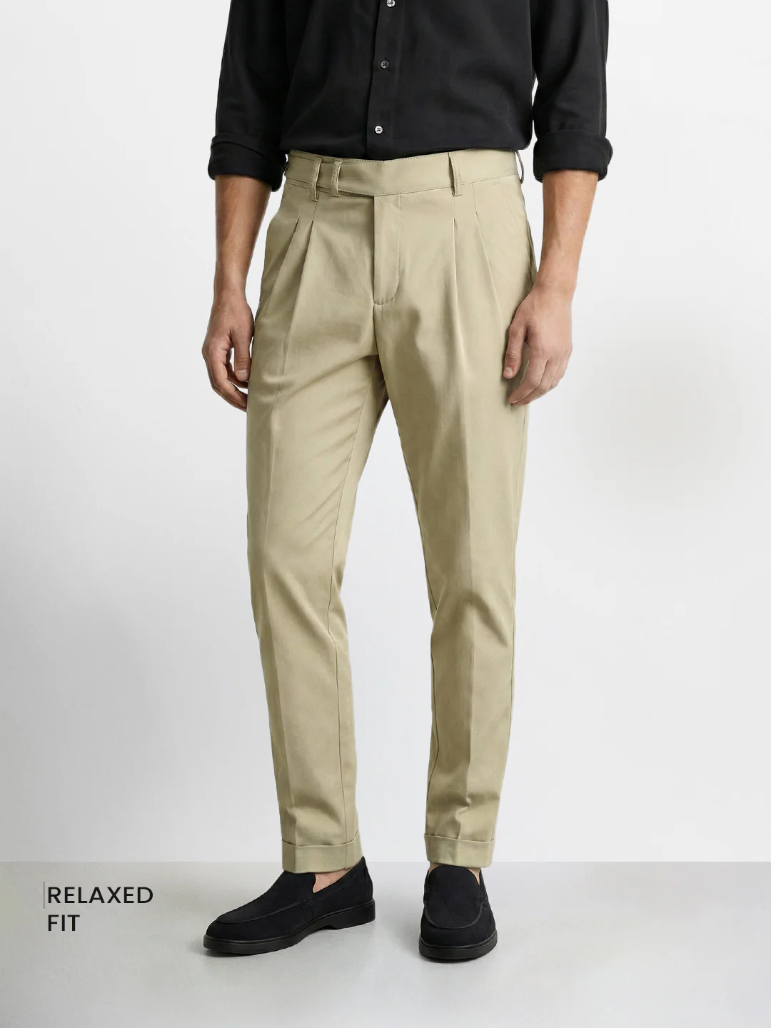 Men's Green Relaxed Fit Solid Casual Trousers - Image 2