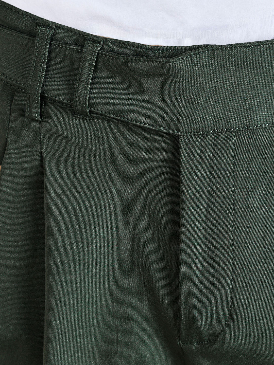 Men's Green Relaxed Fit Solid Casual Trousers - Image 8
