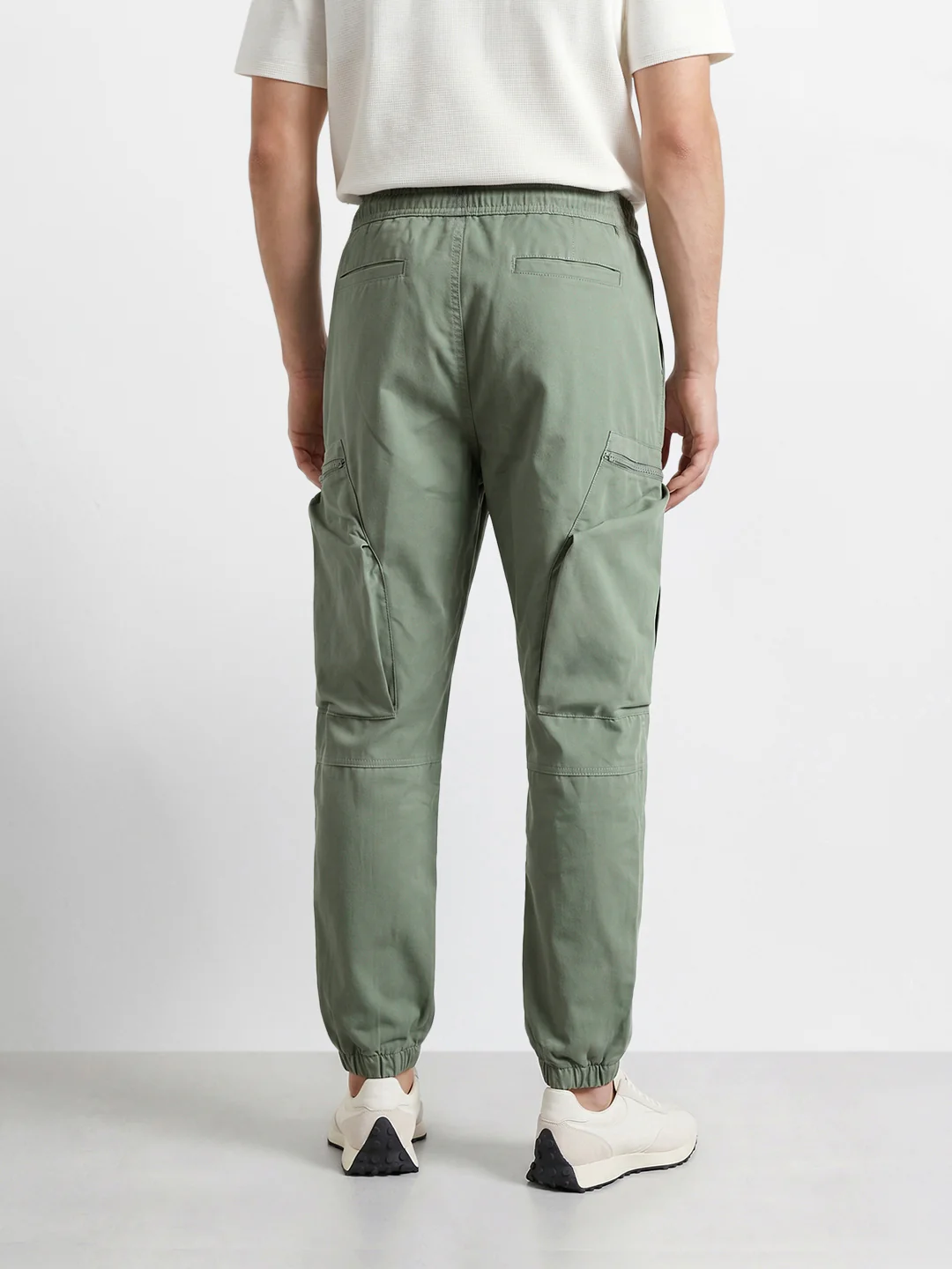 Men's Green Relaxed Fit Solid Utility Cargo - Image 3