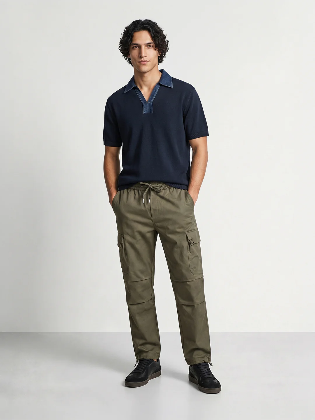 Men's Green Relaxed Fit Solid Utility Cargo - Image 5
