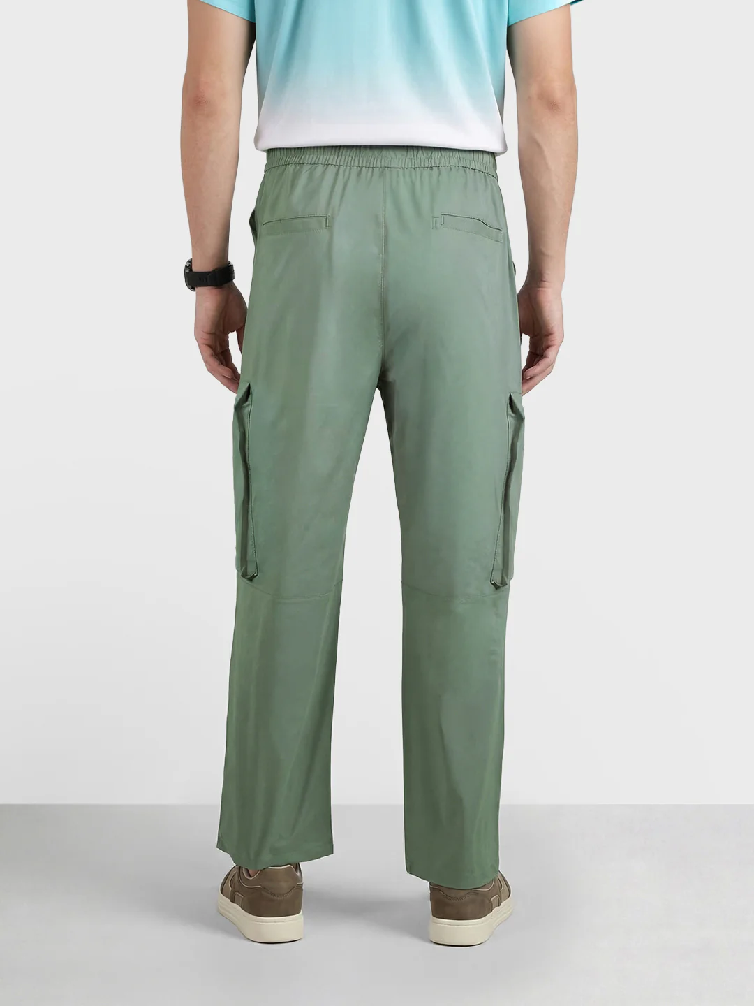 Men's Green Relaxed Fit Solid Utility Cargo - Image 4