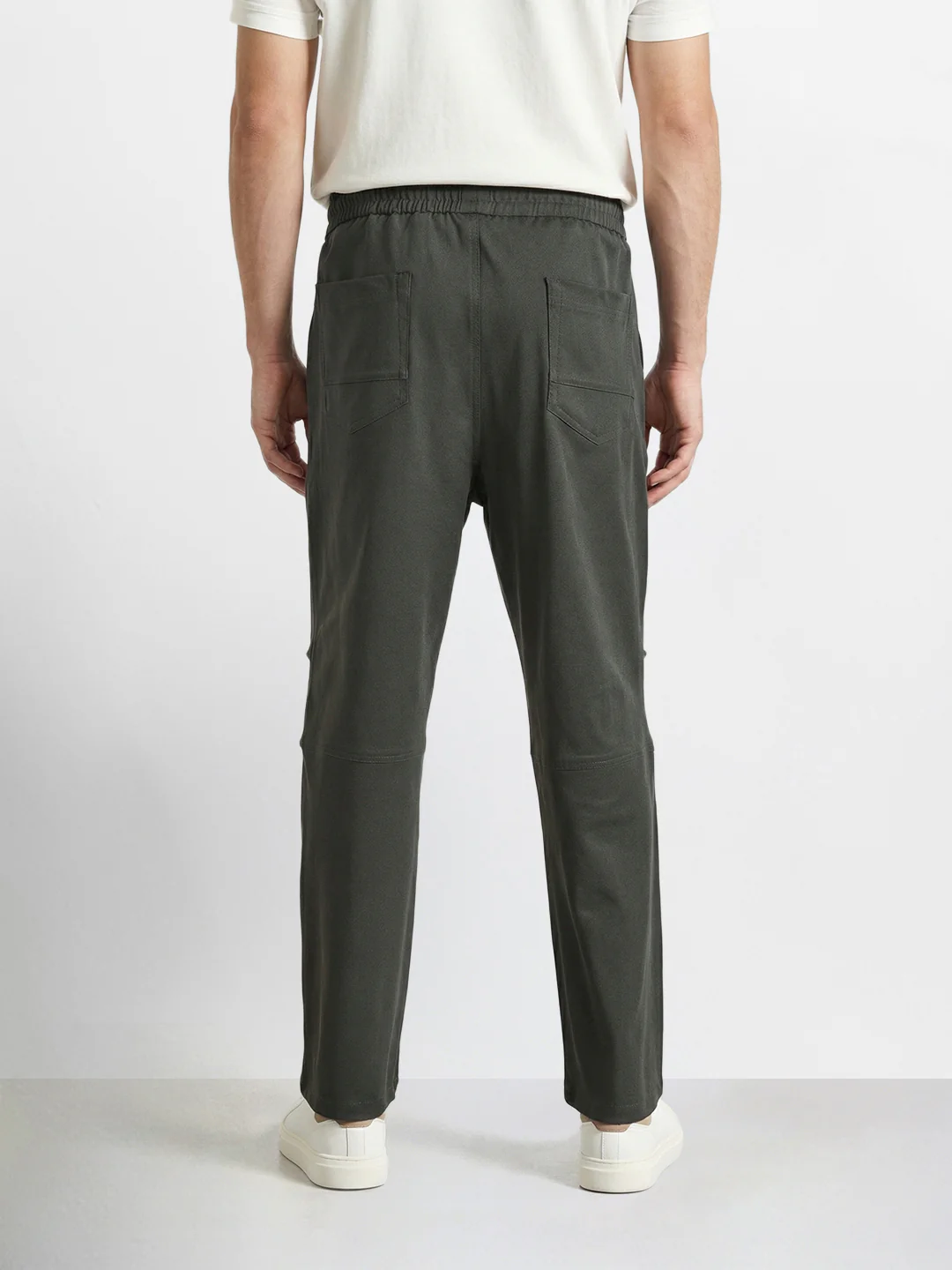 Men's Green Relaxed Fit Solid Utility Joggers - Image 4