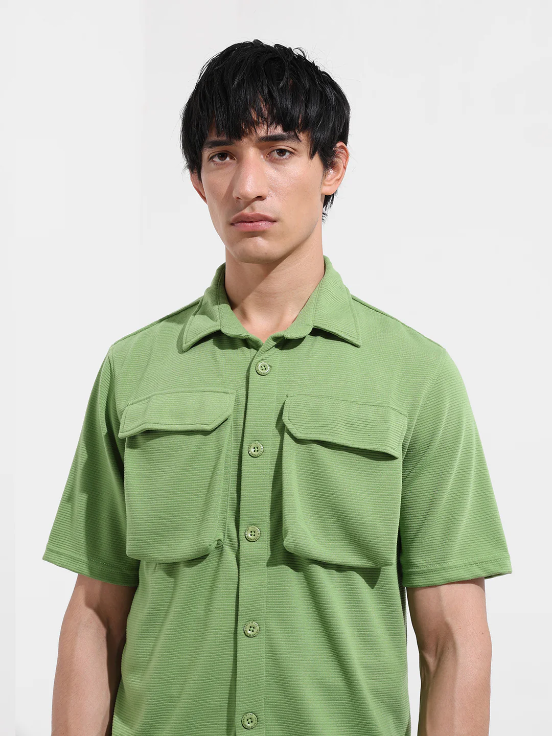Men's Green Relaxed Fit Solid Street Wear Shirt - Image 4