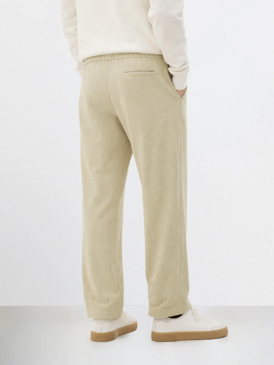 Men's Green Relaxed Fit Textured Utility Trousers - Image 2