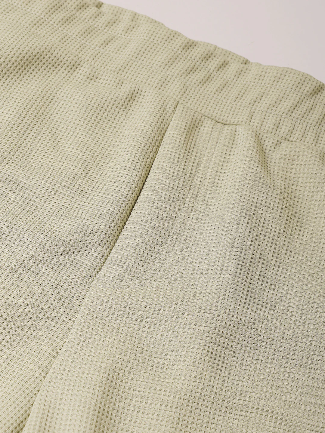 Men's Green Relaxed Fit Textured Utility Trousers - Image 6