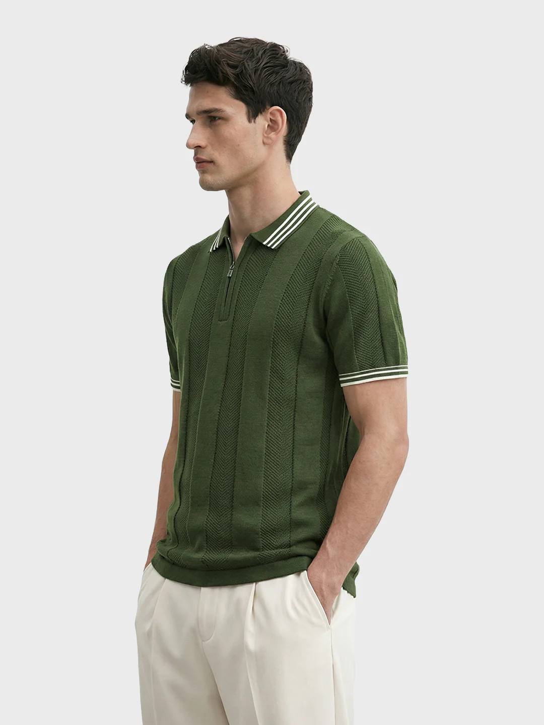 Men's Green Slim Fit Solid Casual T-Shirt - Image 4