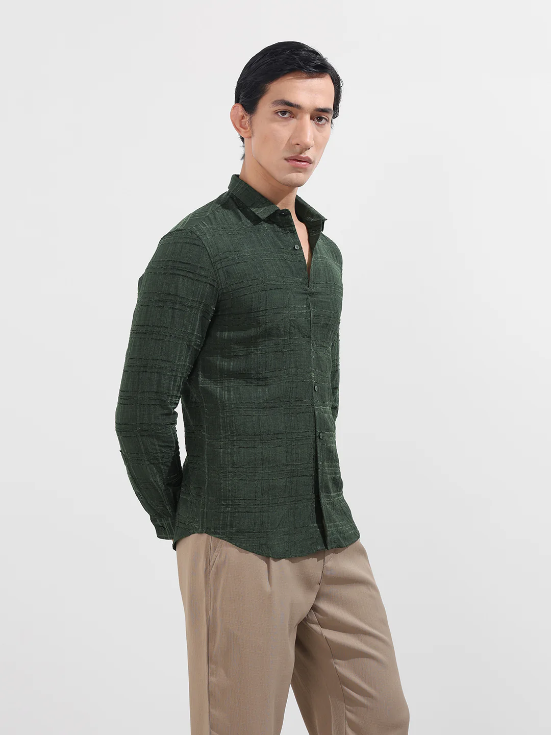 Men's Green Slim Fit Textured Party Wear Shirt - Image 4
