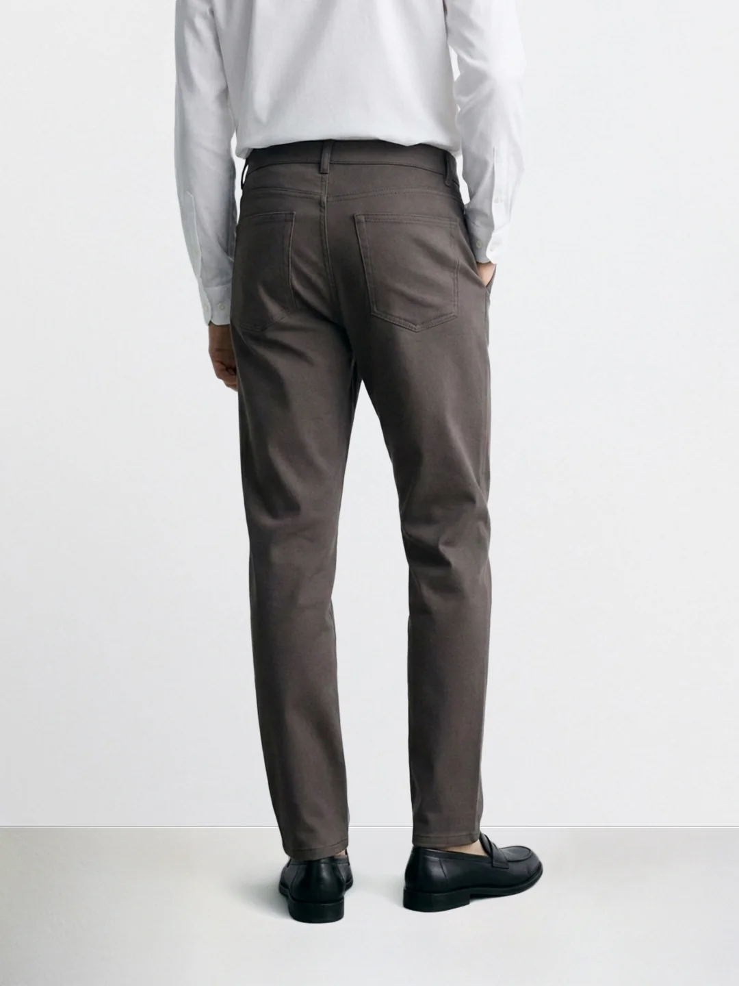 Men's Grey Regular Fit Solid Casual Chinos - Image 2