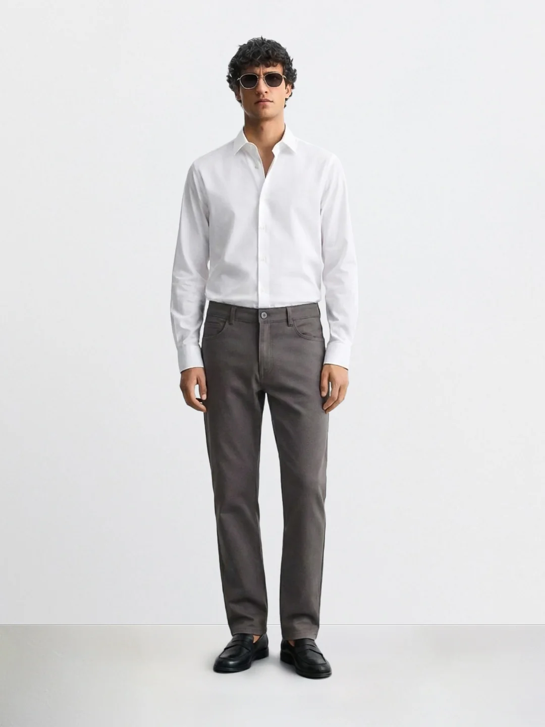 Men's Grey Regular Fit Solid Casual Chinos - Image 3