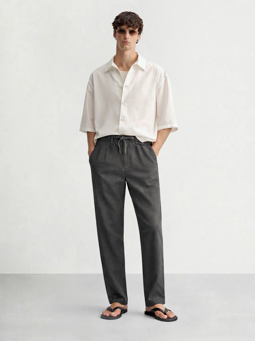 Men's Grey Regular Fit Solid Casual Trousers - Image 3