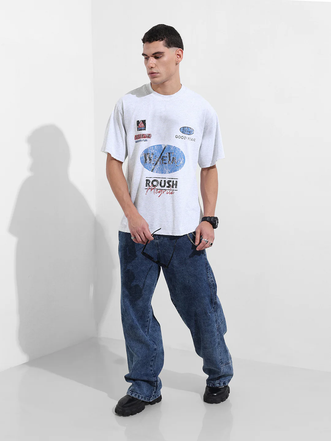 Men's Grey Relaxed Fit Graphic Printed 240 GSM Street Wear T-Shirt - Image 5