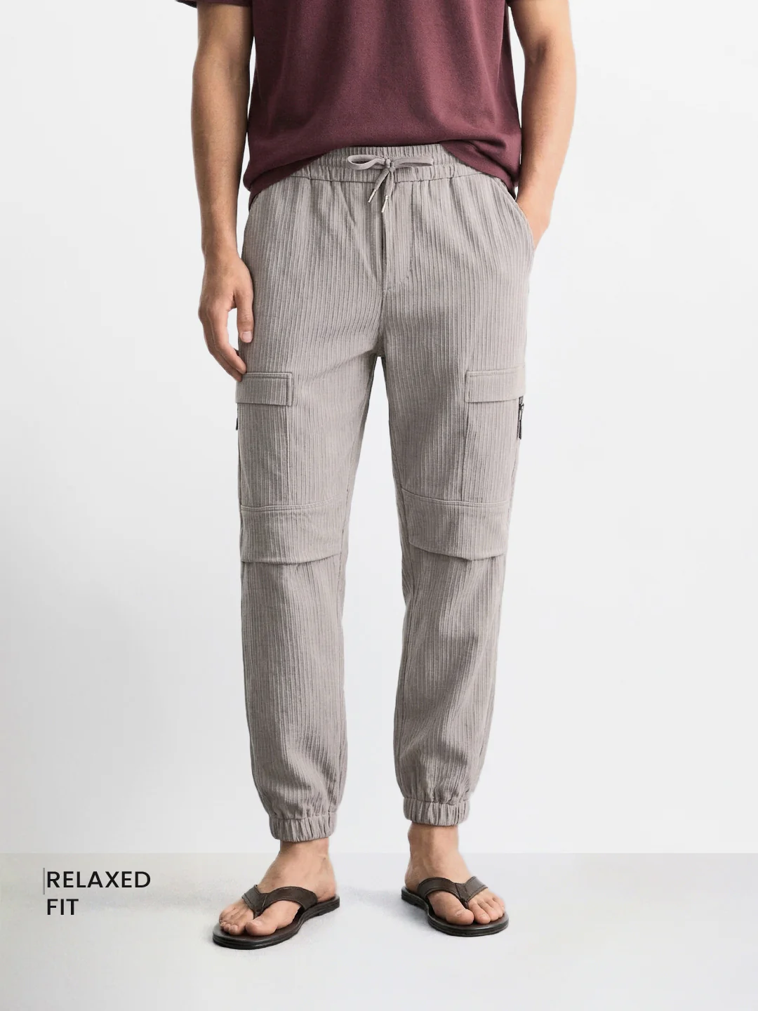 Men's Grey Relaxed Fit Solid Casual Joggers - Image 2